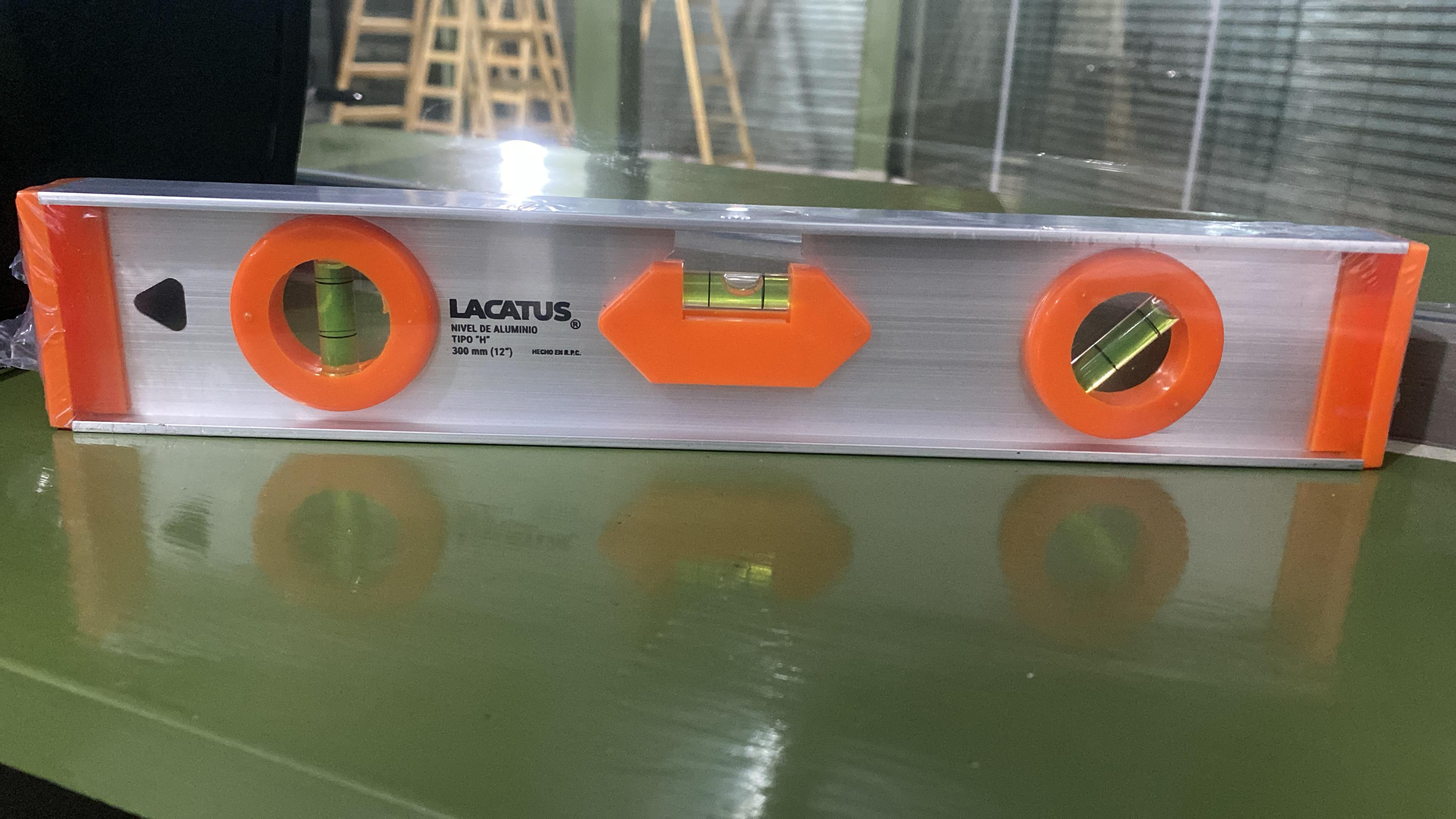 NIVEL DE ALUMINIO 300MM LACATUS