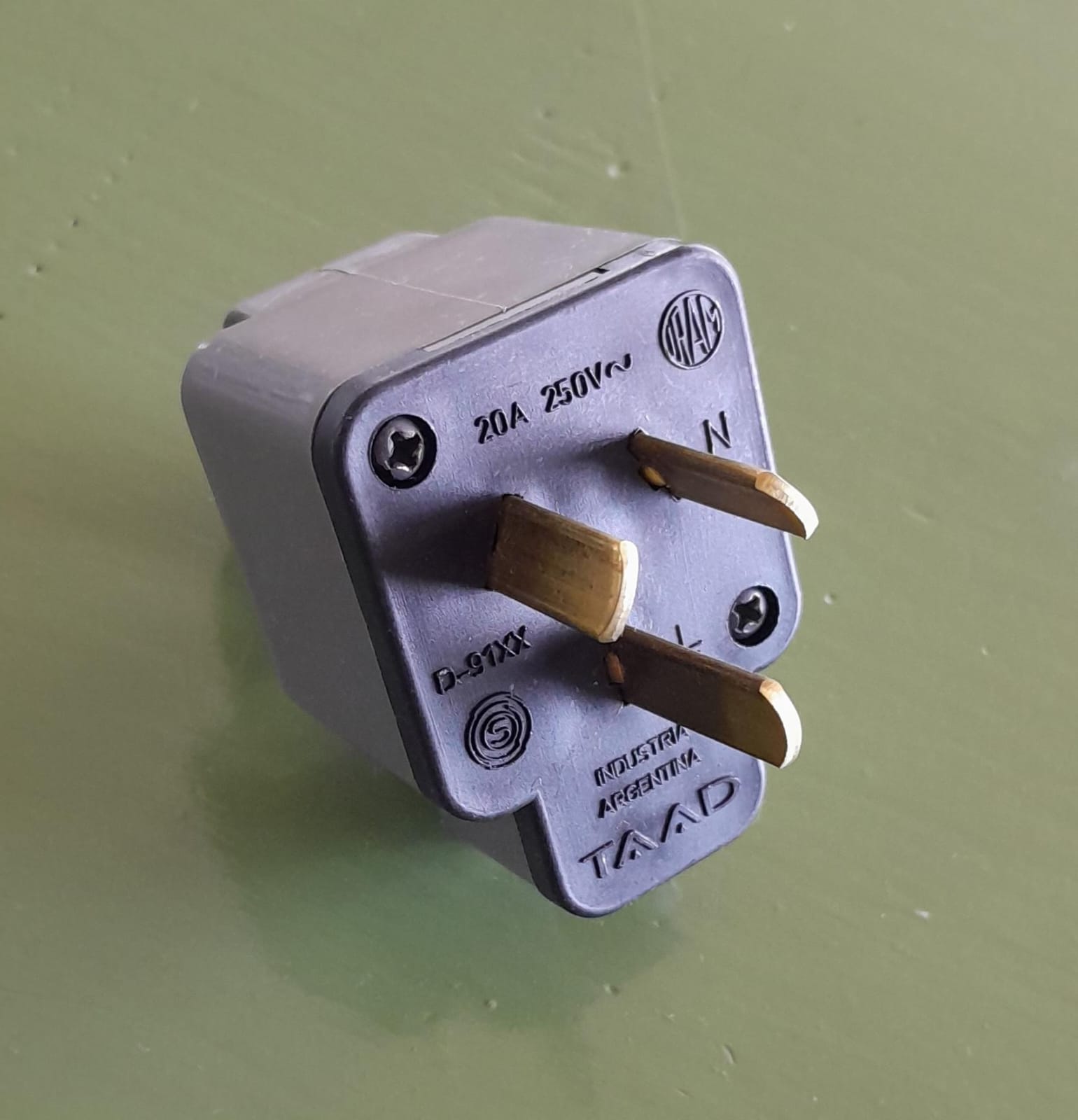 FICHA MACHO C/MANIJA 20A  TAAD