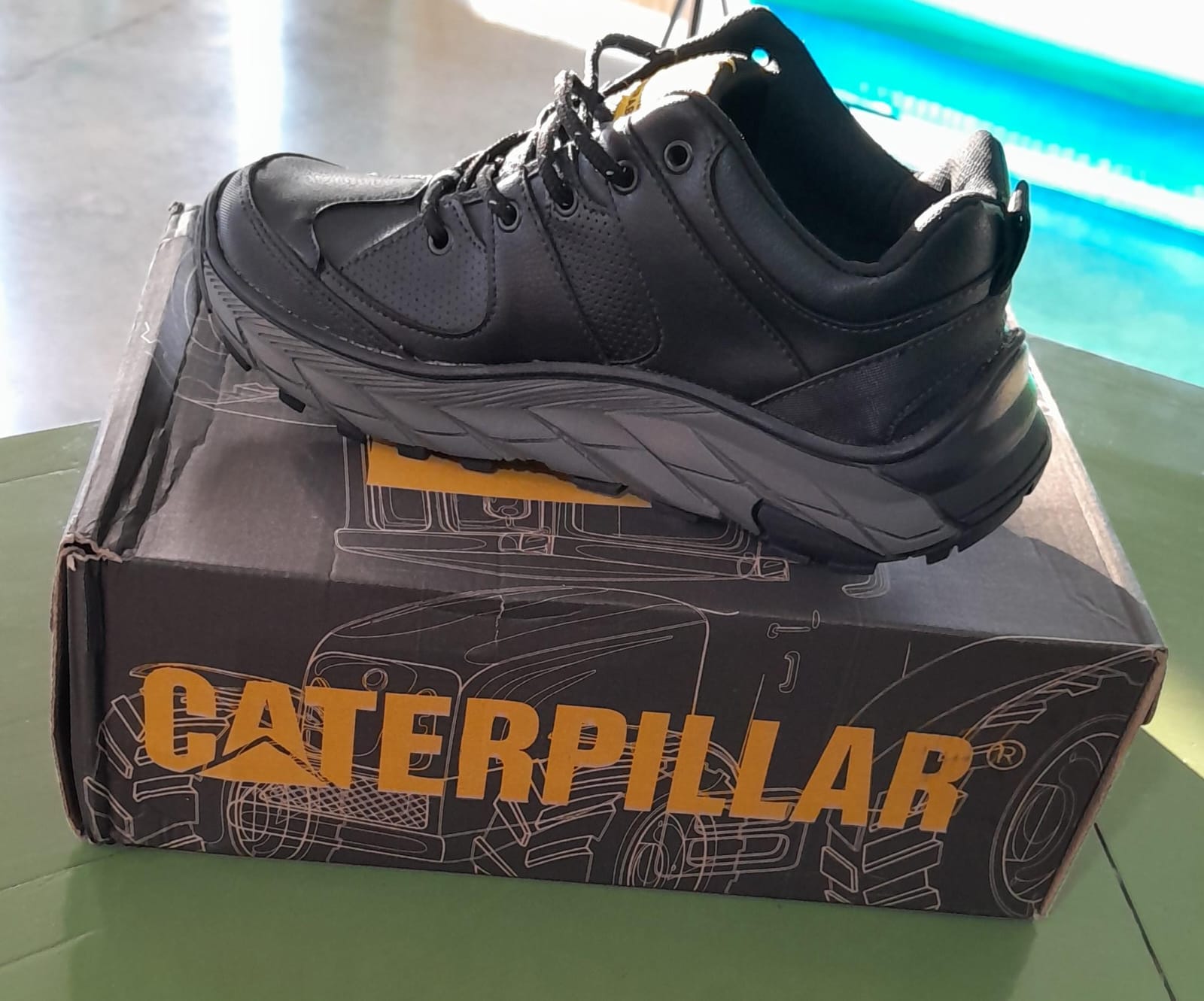 ZAPATILLA TRABAJO CAT COLOR NEGRO Nº40