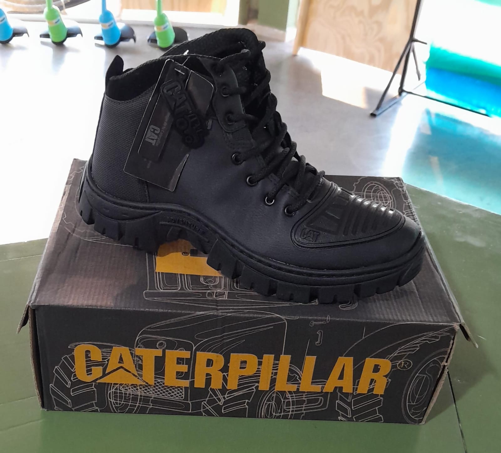 ZAPATO TRABAJO CAT COLOR NEGRO Nº44