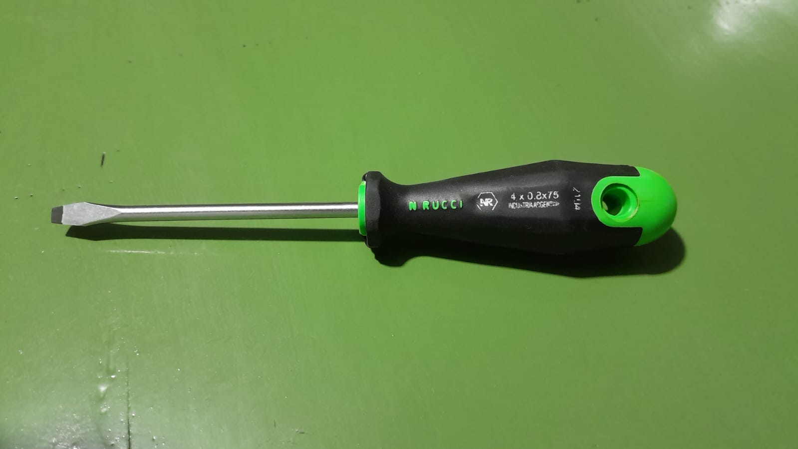 Destornillador N.RUCCI punta plana PL4x0.8x75