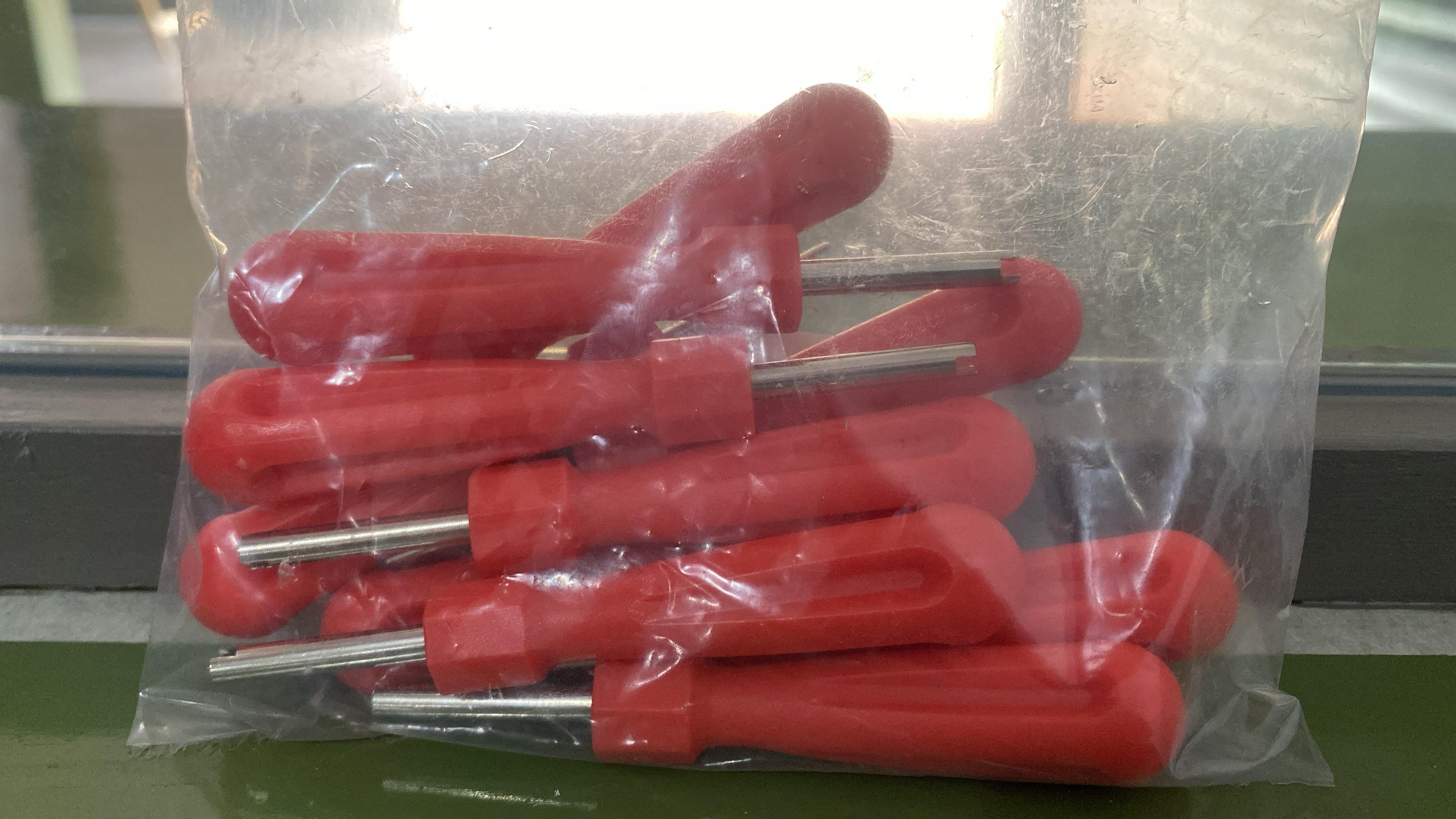 TERRAJITAS CON CABO PLASTICO MS