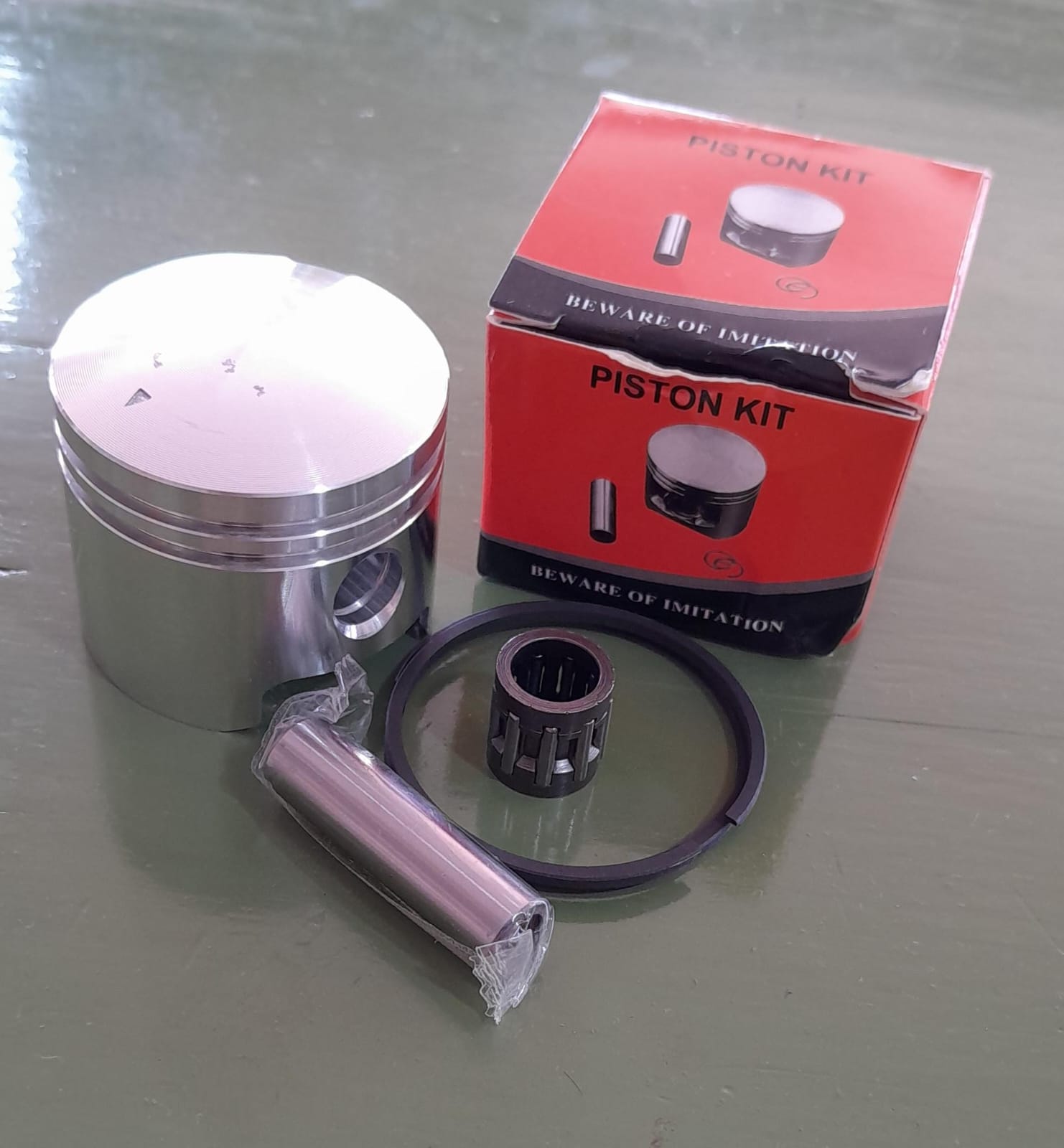 JUEGO ARO-PISTON DESMALEZADORA 52CC