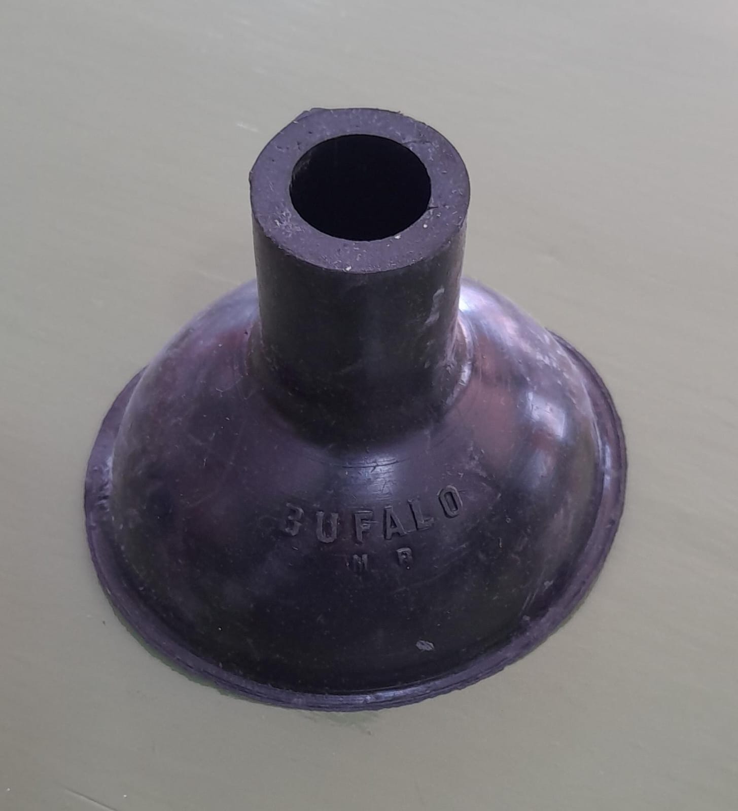 VENTOSA DE GOMA NEGRA BUFALO