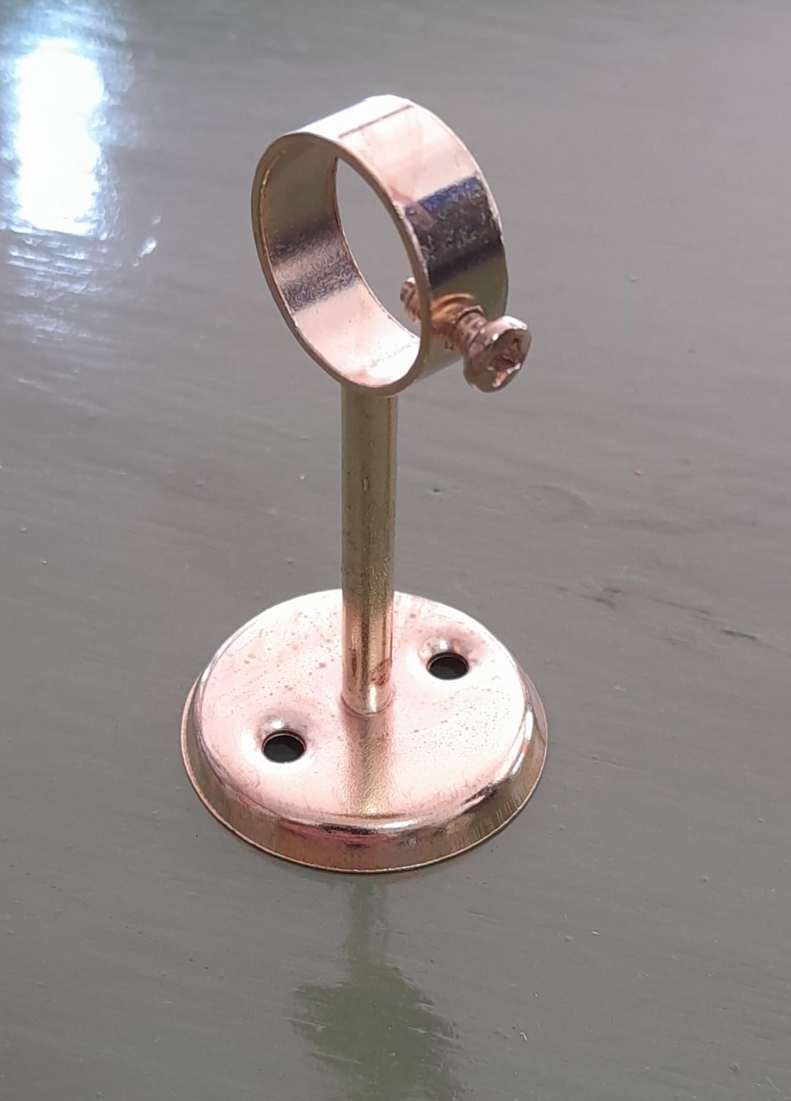 SOPORTE HIERRO P/CAÑO CORTINA 5/8"