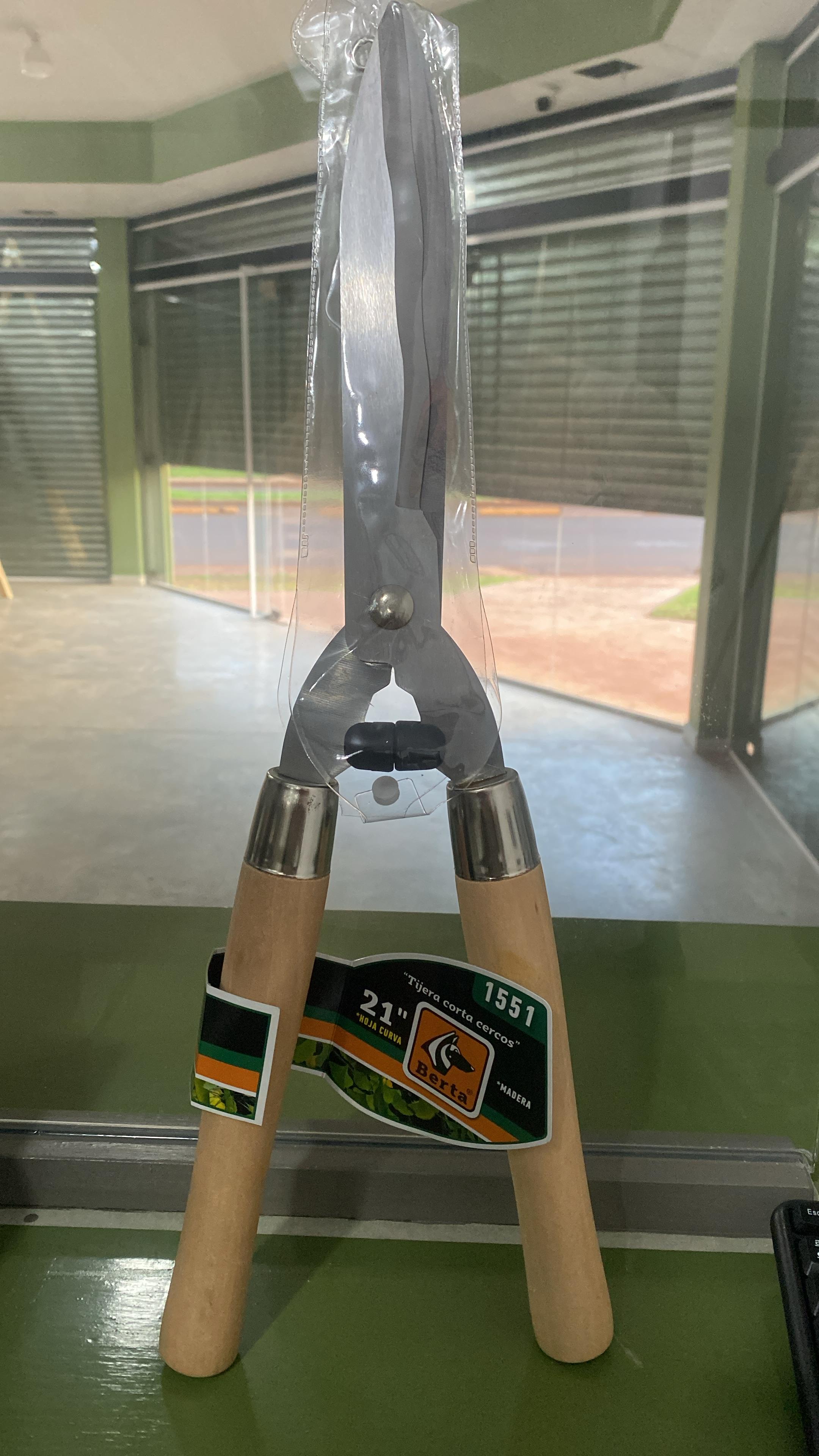 TIJERA CORTA CERCO 300MM MANGO DE MADERA BERTA