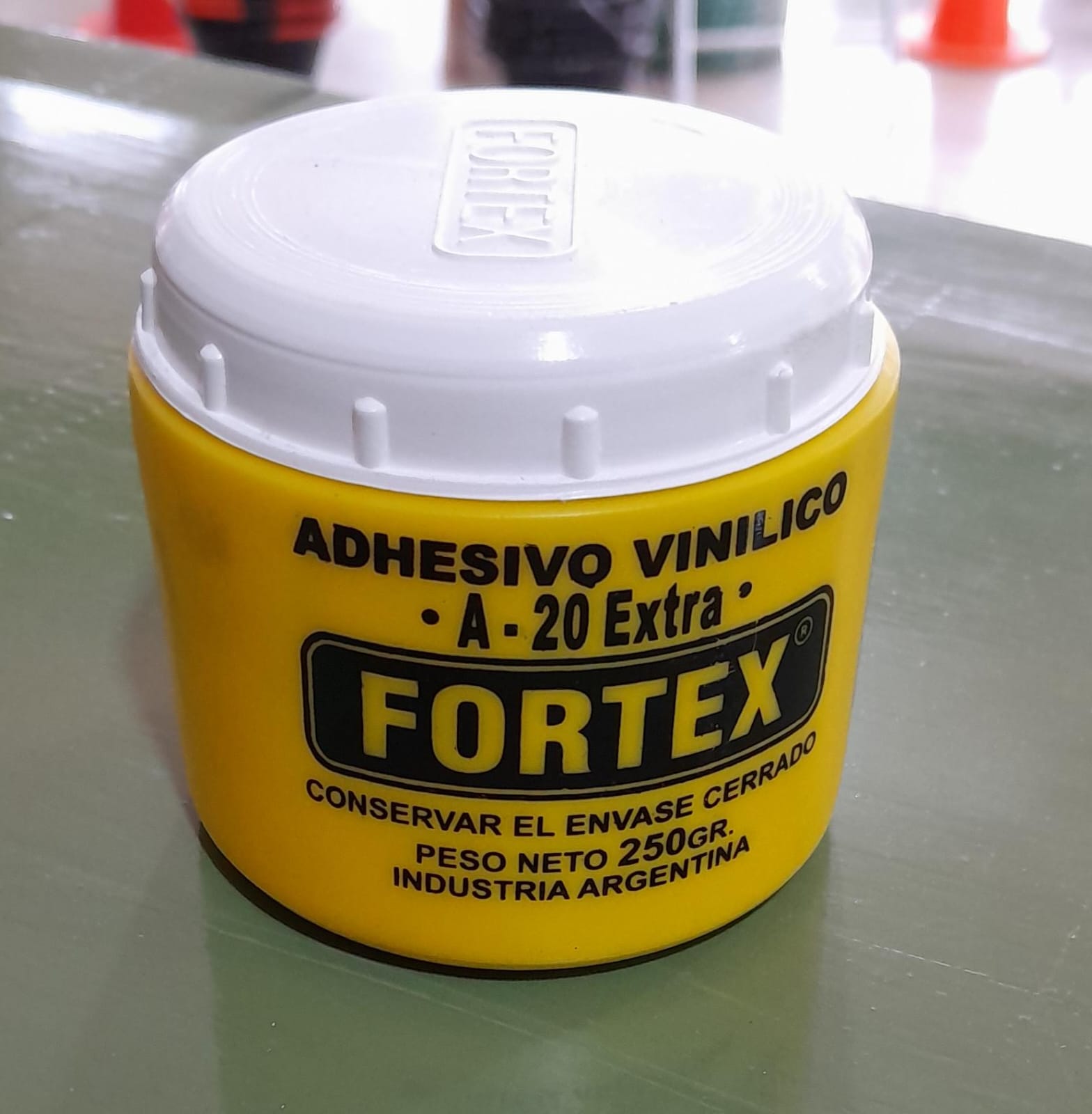 COLA VINILICA FORTEX 250GR.