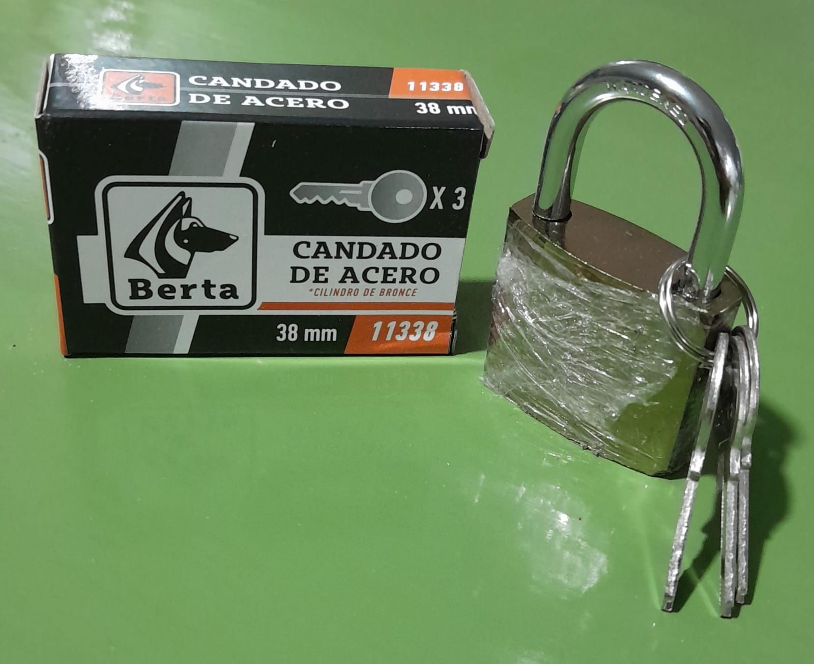 Candado Acero Cilindro de Bronce 38mm BERTA