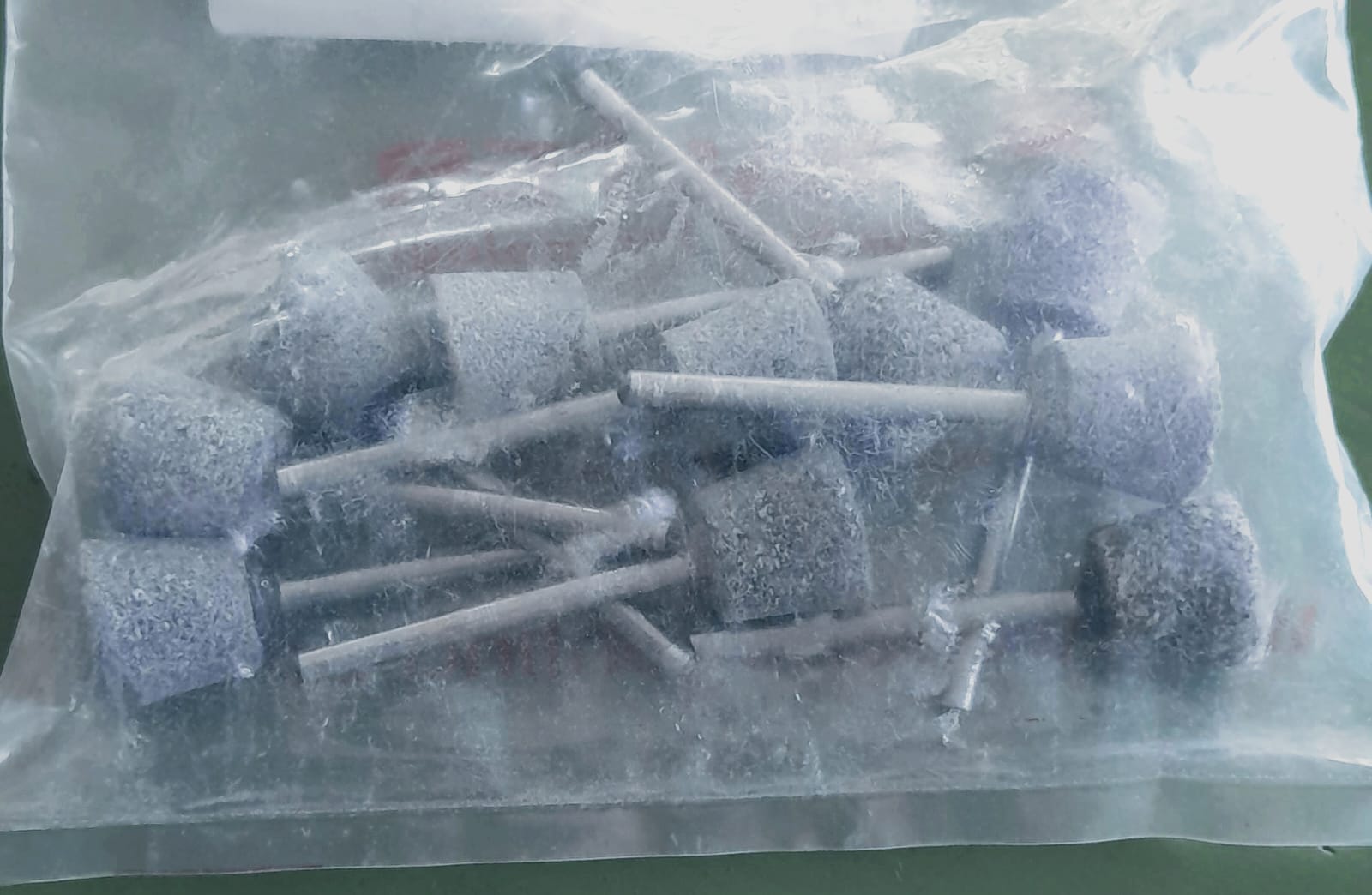 PUNTA MONTADA GRIS B102G X UN