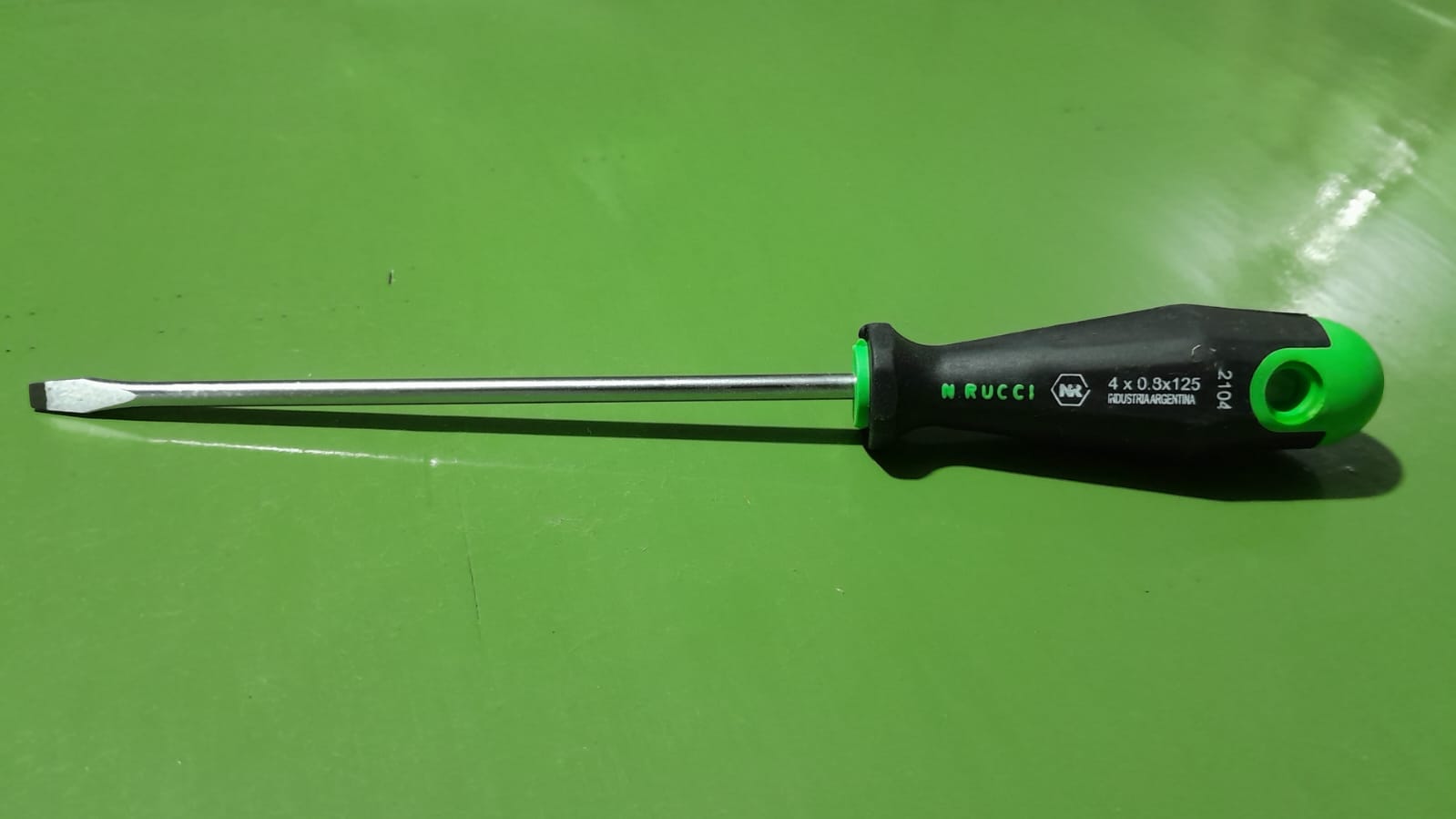 Destornillador N.RUCCI punta plana PL4x0.8x125