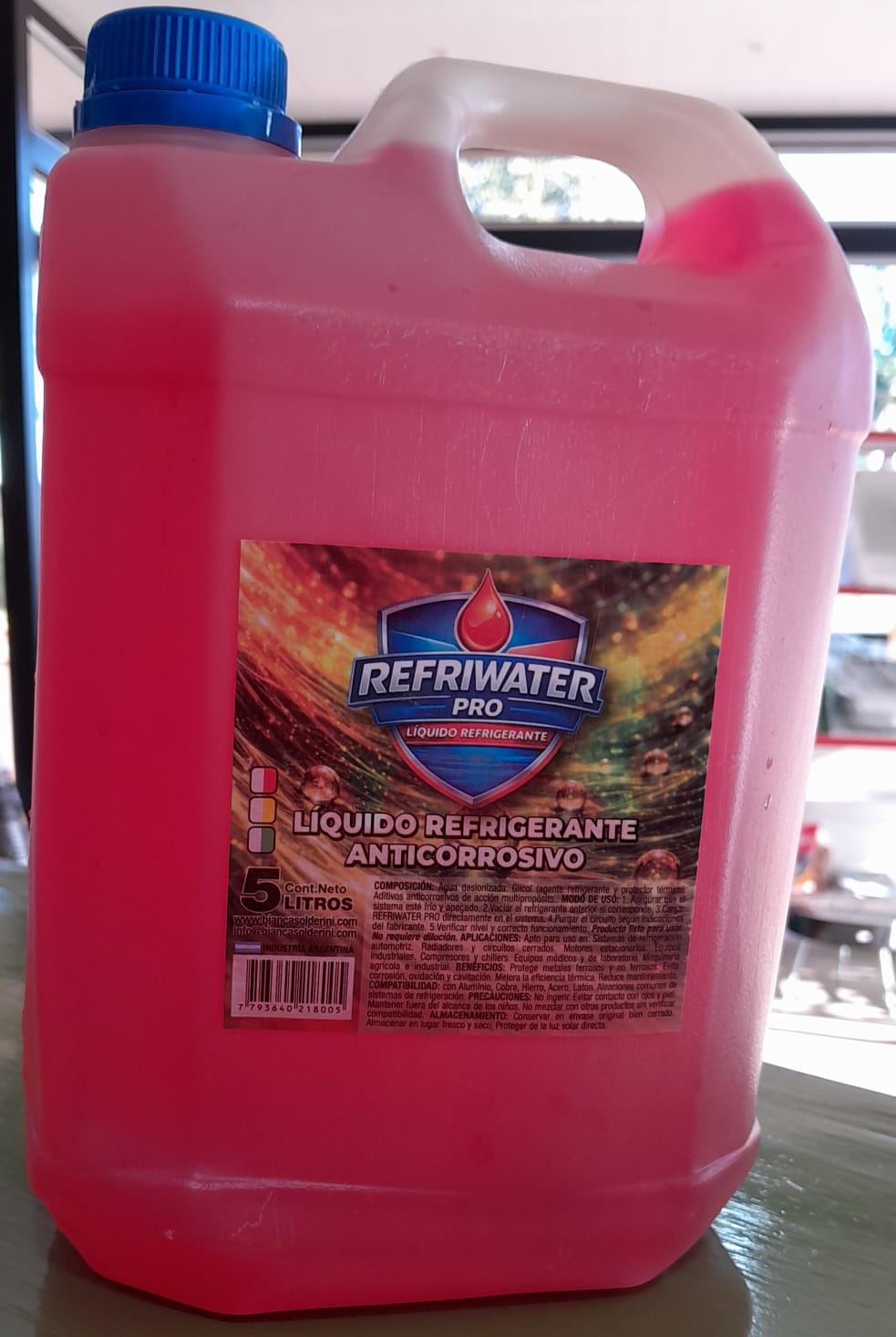 LIQUIDO REFRIGERANTE ANTICORROSIVO REFRIWATER R/V 5LT