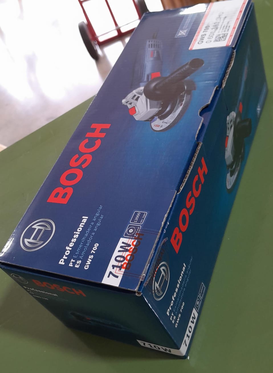 AMOLADORA ANGULAR BOSCH GWS770 770W