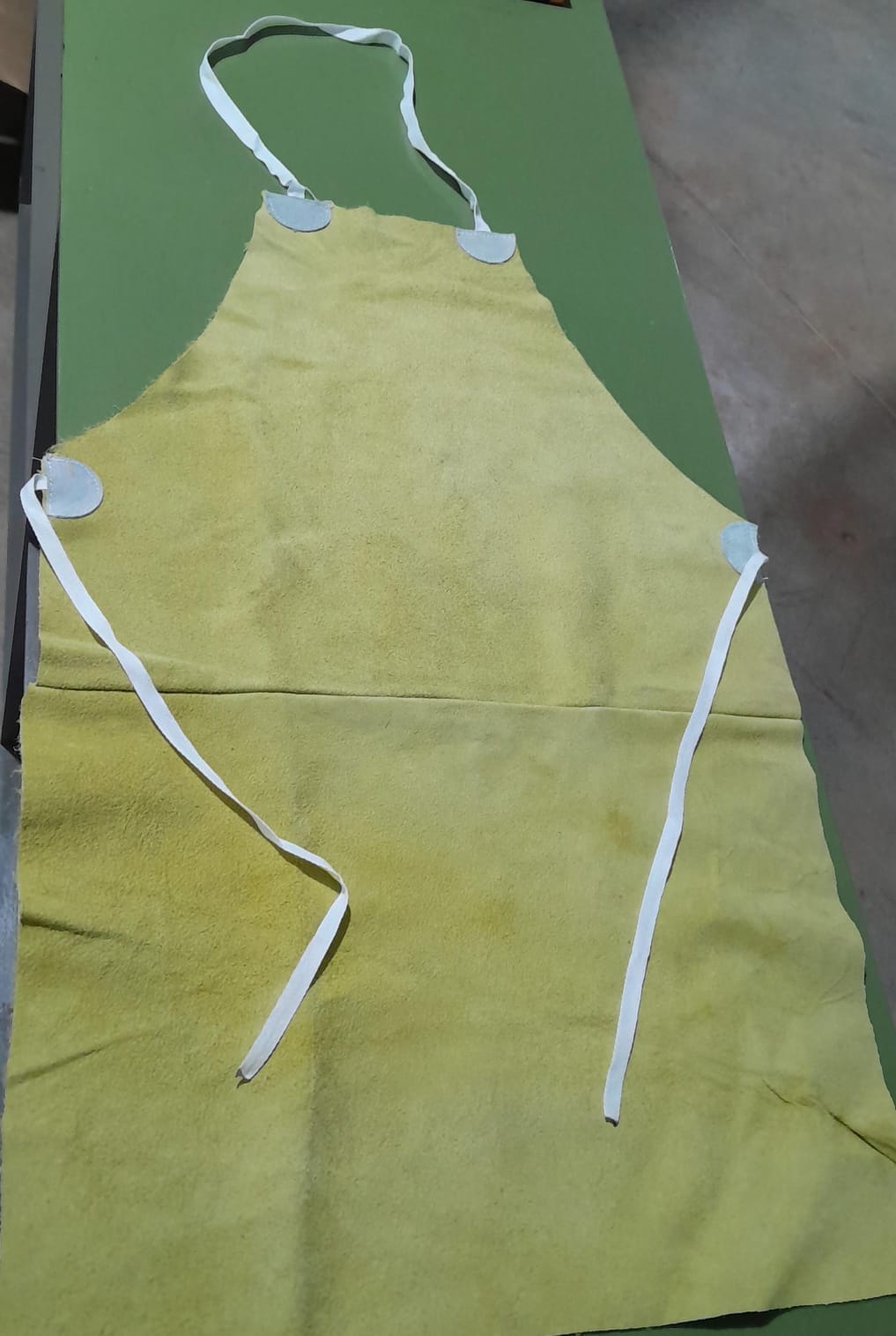 Delantal Descarne Comun