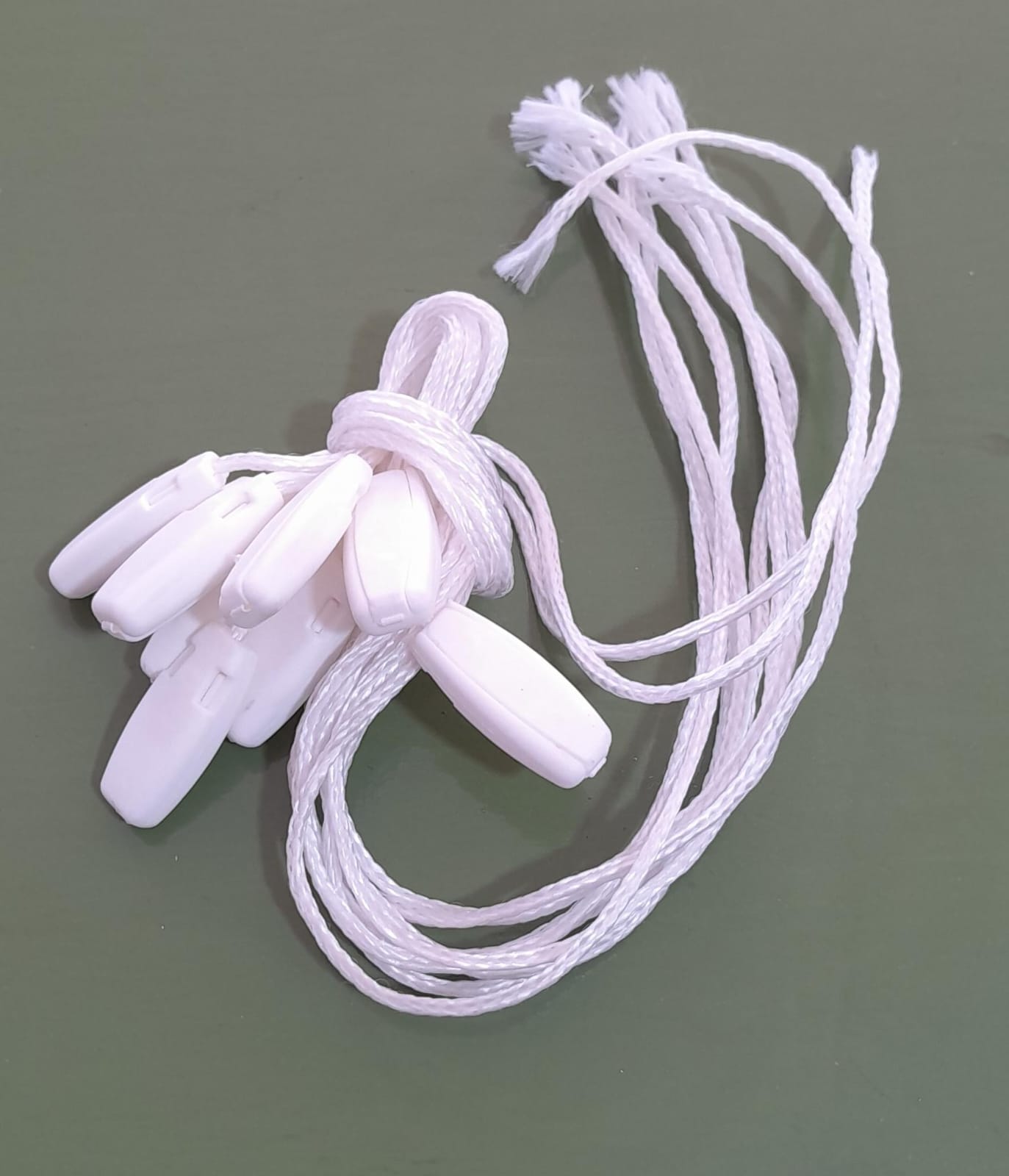 CADENETA PLASTICA C/MANGO DEP. MONKOTO