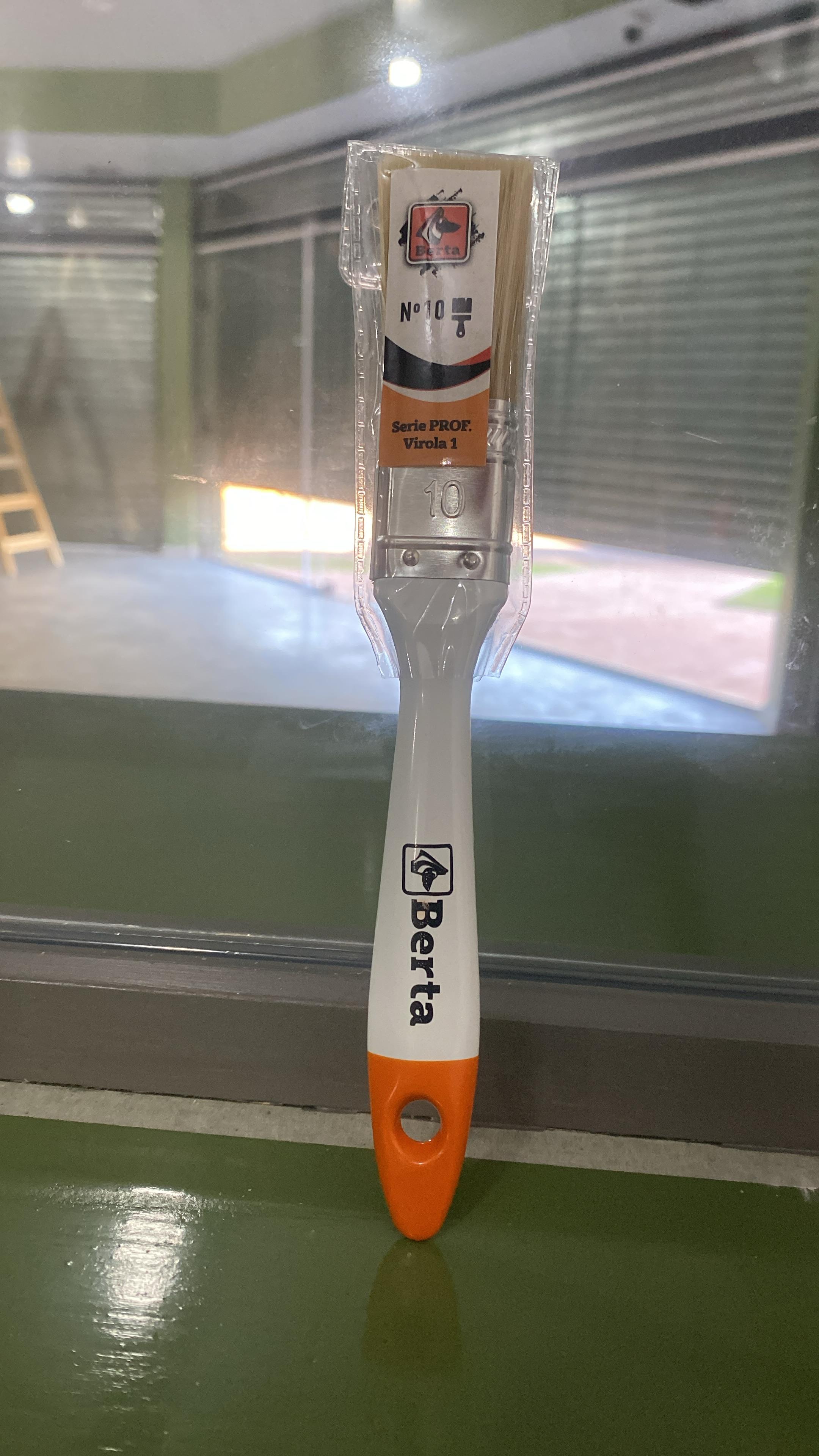 PINCEL BLANCO VIROLA UNO Nº 10 BERTA