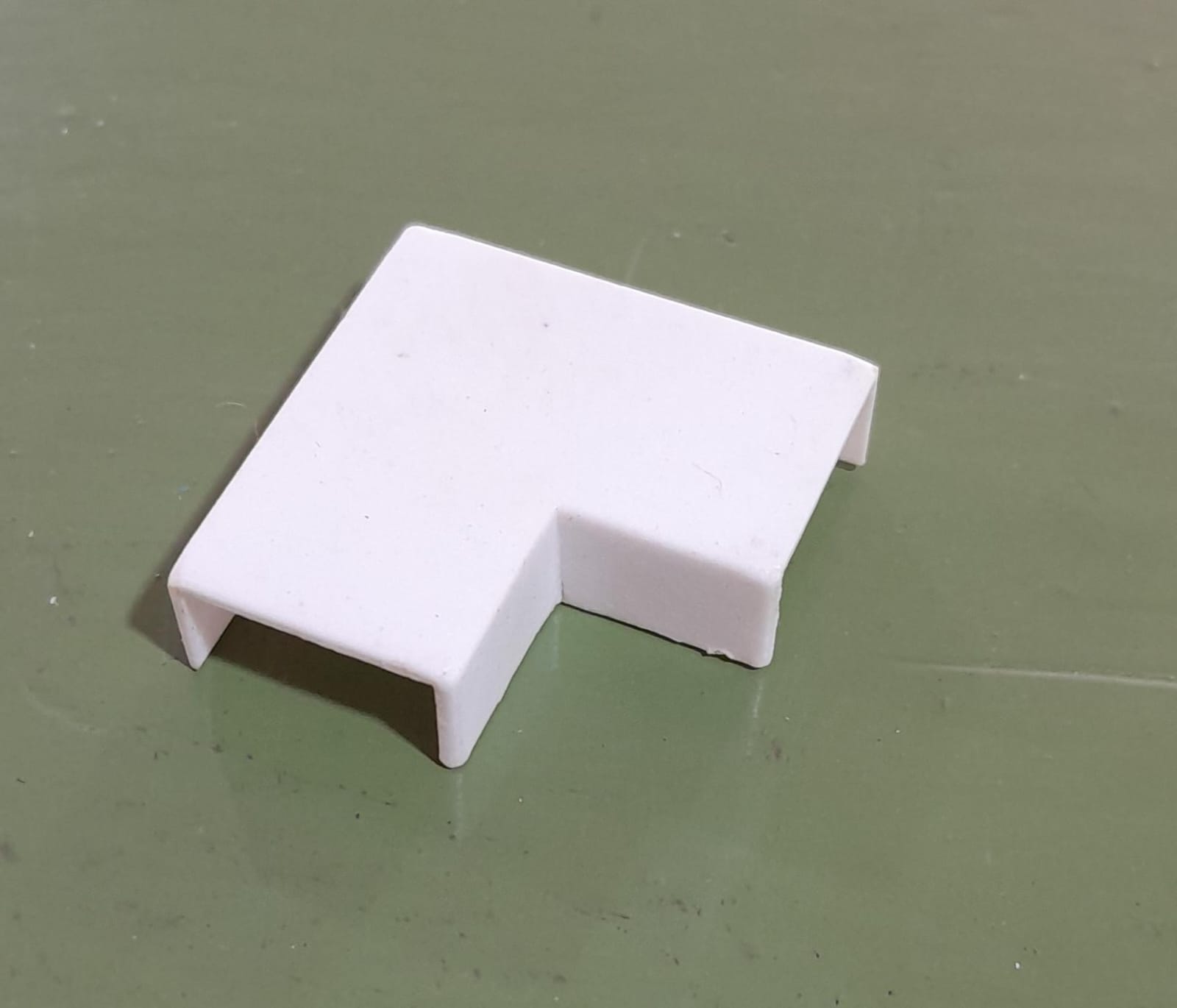 CURVA PLANA 90º P/CABLECANAL 14X7
