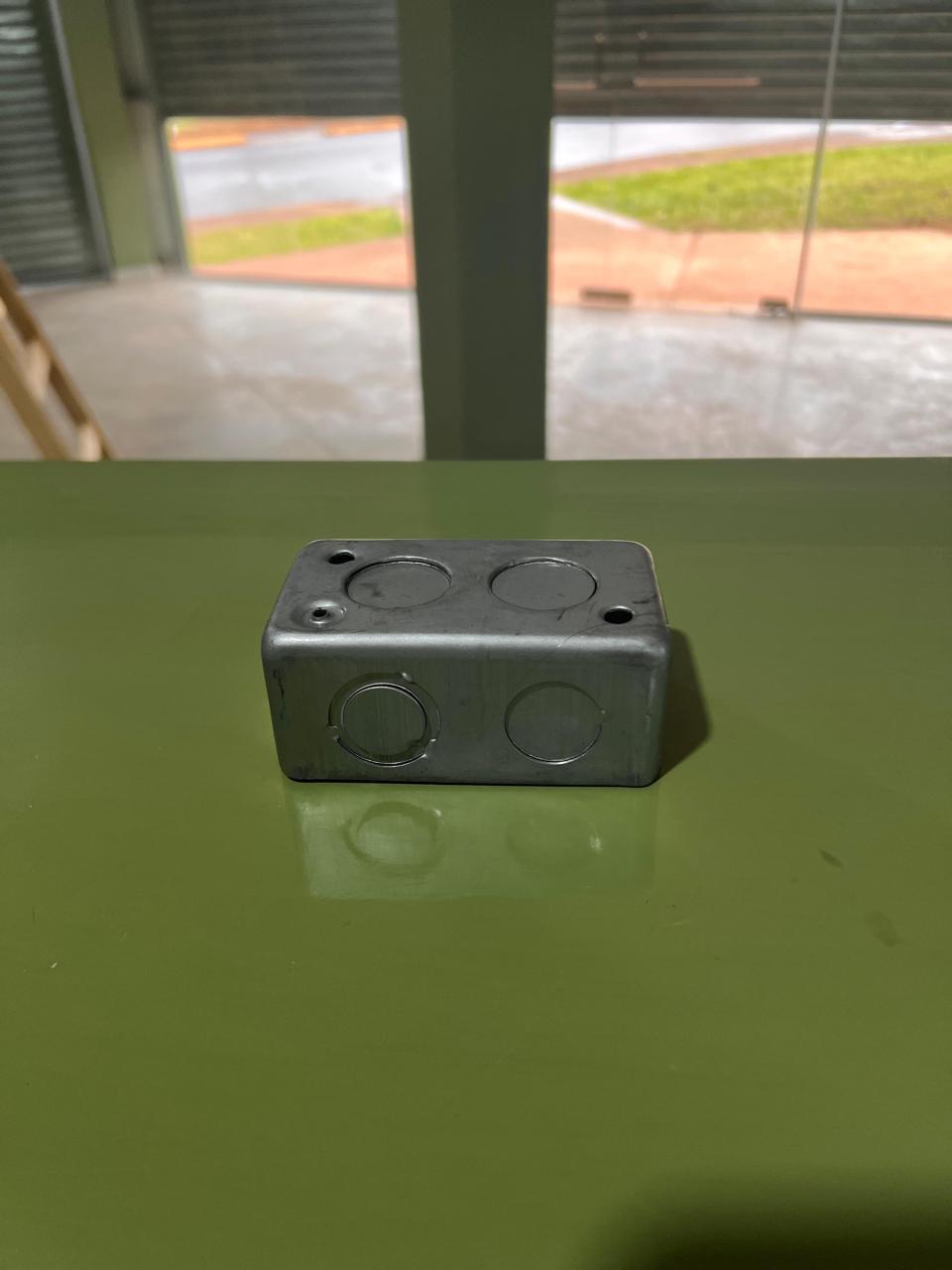 CAJA H RECTANGULAR CHICA DE ALUMINIO