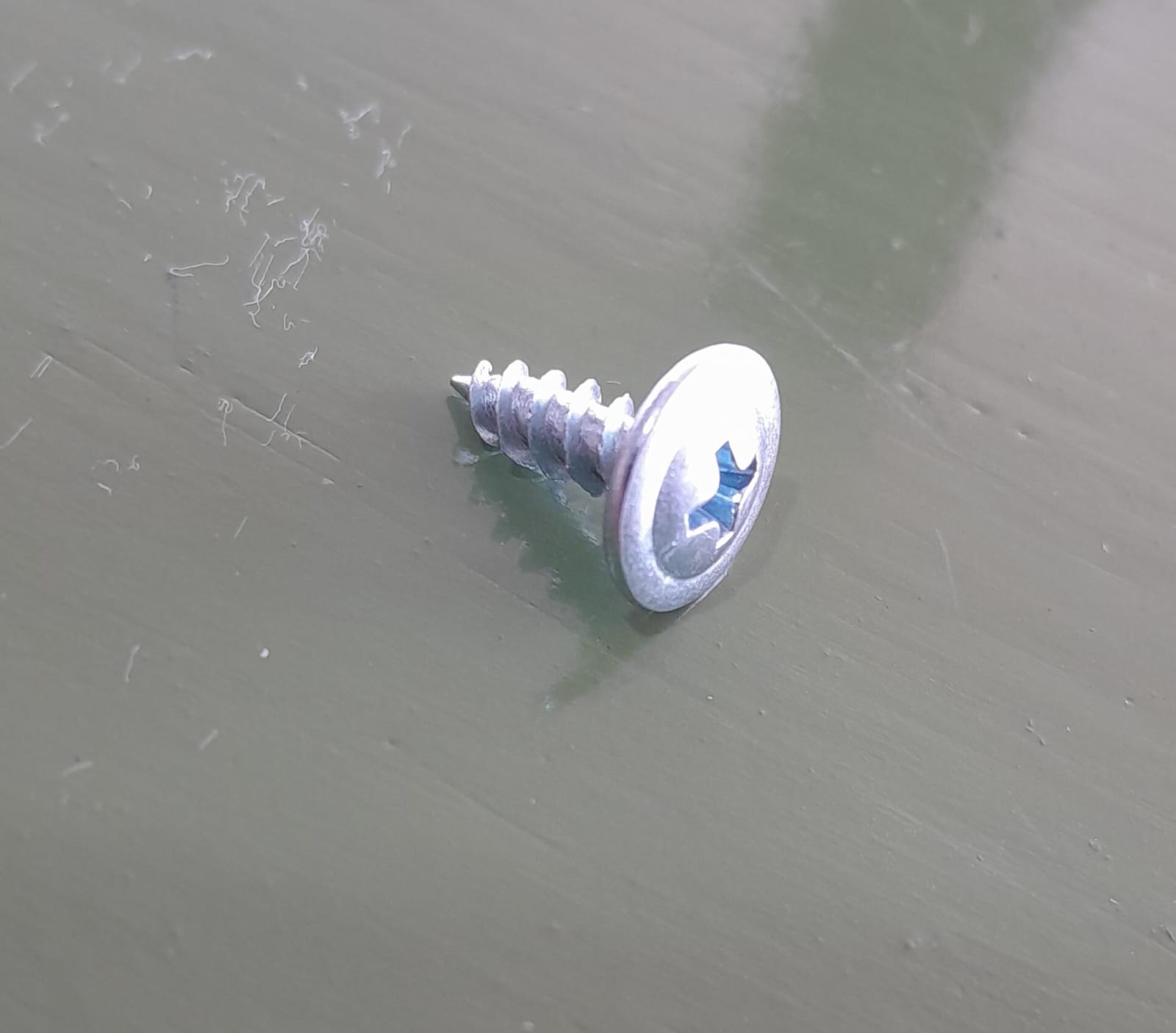 TORNILLO AUTOP C/TANQUE PUNTA AGUJA 8X1/2" X UN