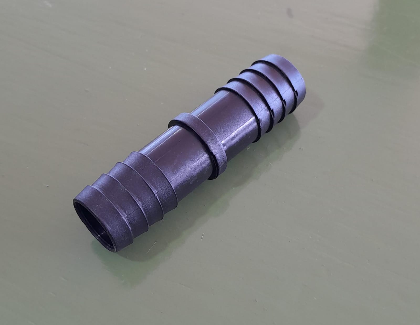 ESPIGA-ESPIGA POLIETILENO 1/2" X UN