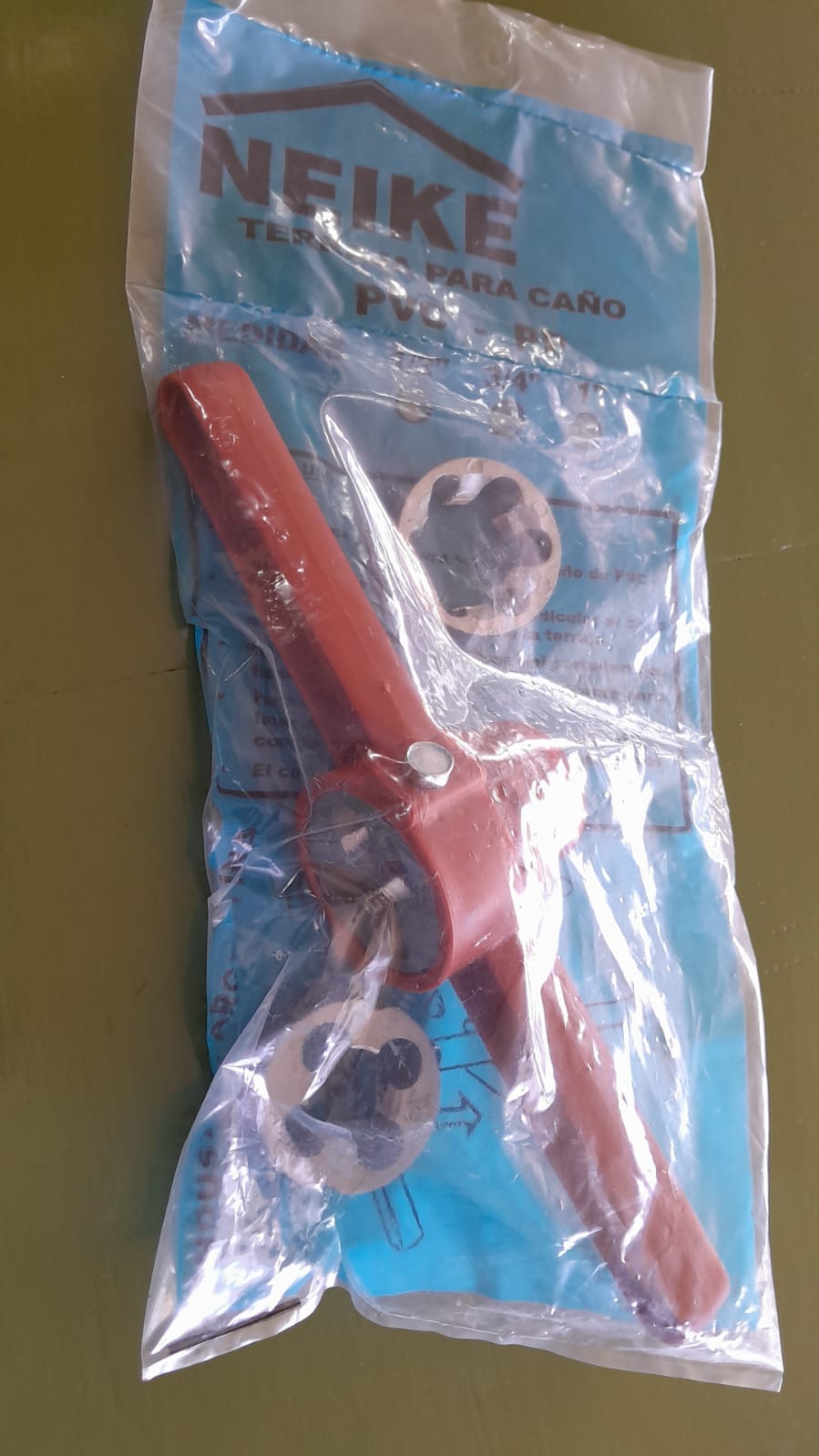 KIT TERRAJA P/CAÑO PLASTICO 1/2" 3/4" 1" NEIKE