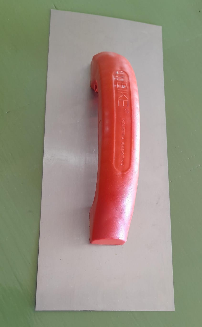 LLANA LISA ACERO FLEXIBLE P/YESO 13cm X 30cm NEIKE