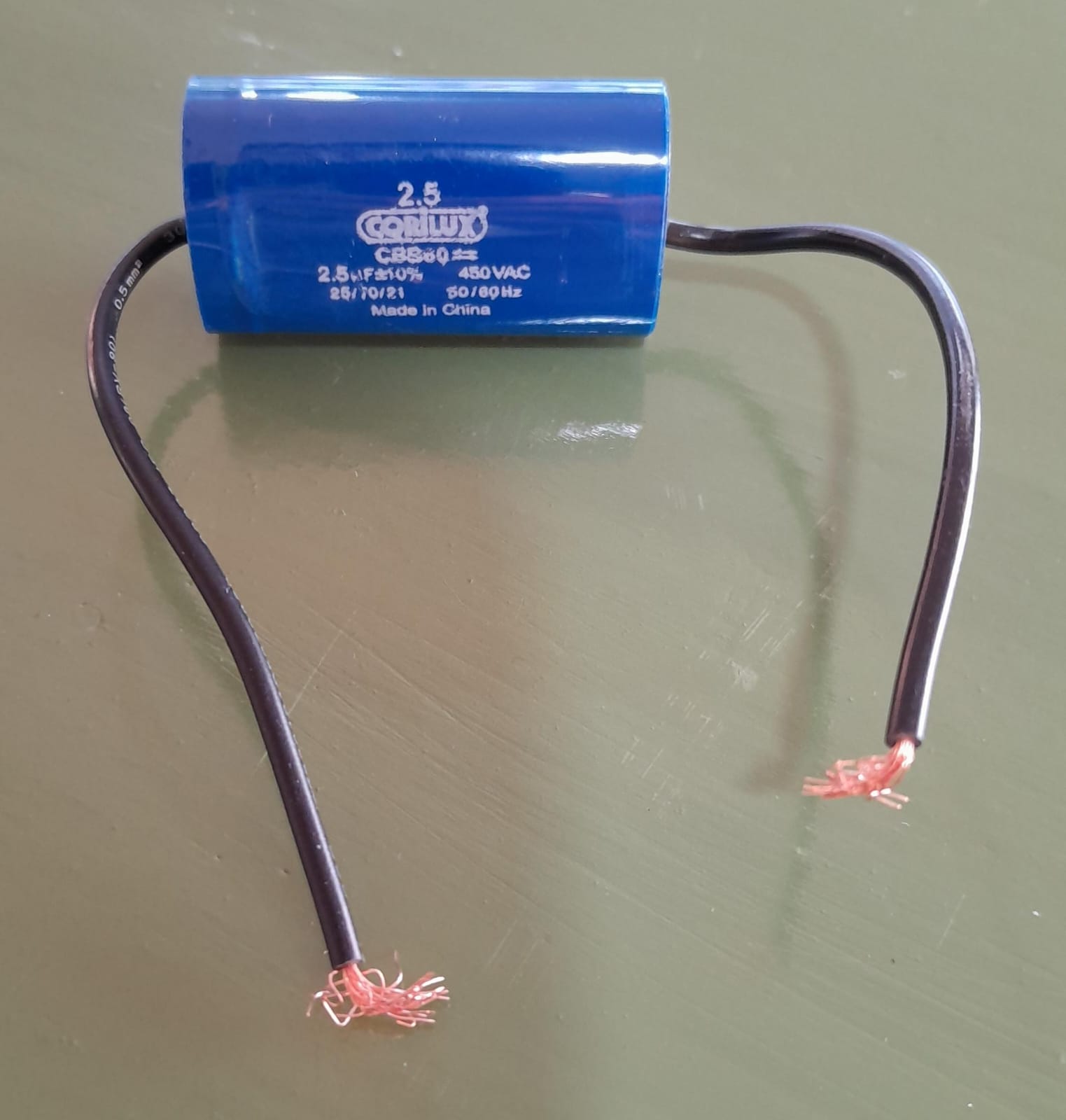 CAPACITOR 1.5uF X 400V.